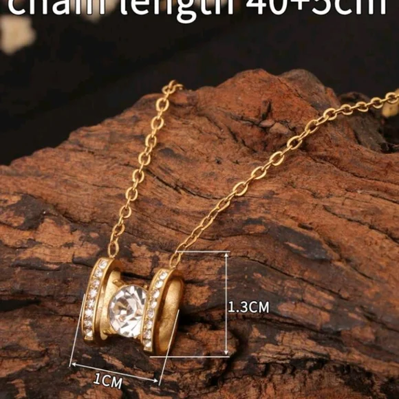 New Elegant Gold Necklace Stainless Steel with Crystal Pendant - Picture 3 of 8